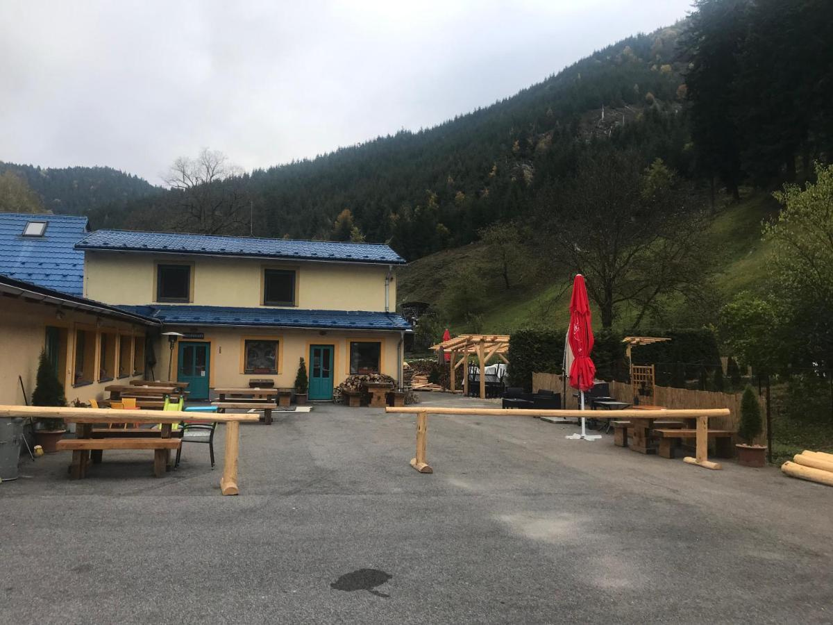 Hotel Penzion Kupfer Staré Hory Exterior foto